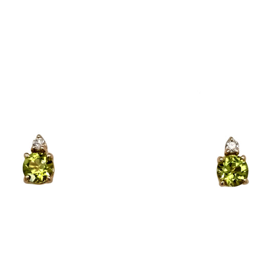 14K Yellow Gold 4mm Peridot Diamond Accented Studs ERPE4D