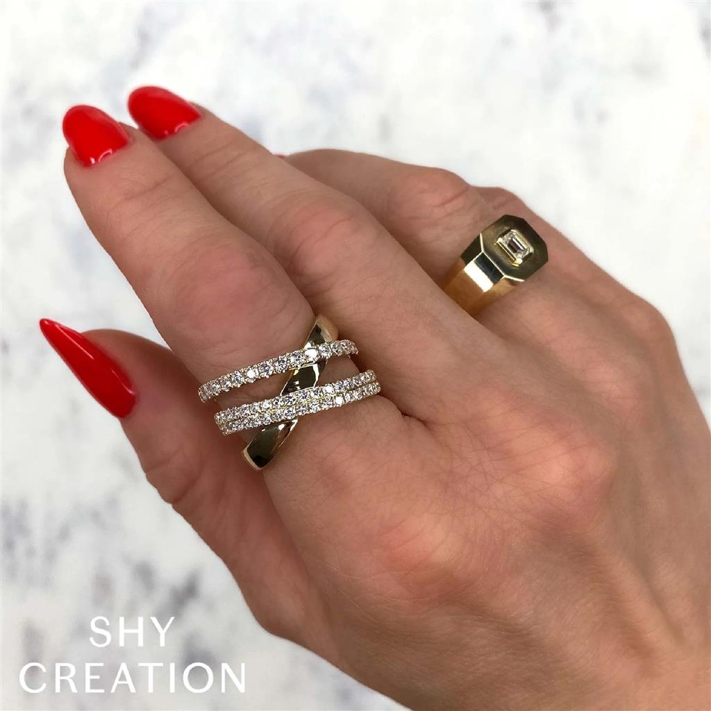 Shy Creation 14K Yellow Gold Diamond Crossover Ring SC55024817