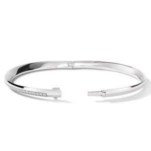 Hearts on Fire 18K White Gold Barre Pave Diamond Bangle UU28368W